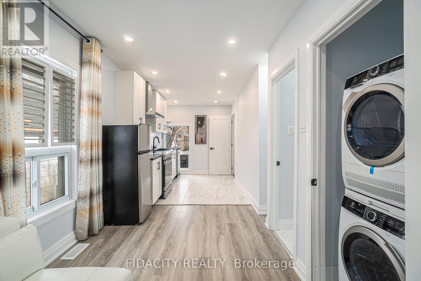 640 Somerset Street W, Ottawa, Ontario K1R 5K4 - Photo 12 - X13702186