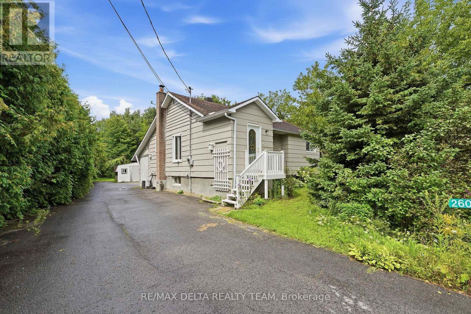 2604 Mer Bleue Road, Ottawa, Ontario K4B 1H9 - Photo 2 - X13702190