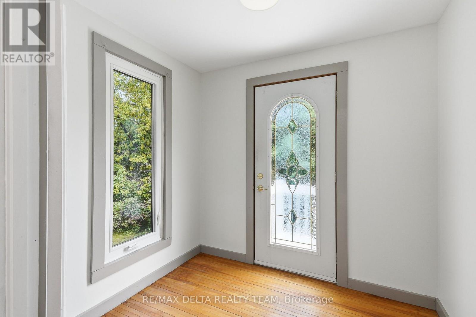 2604 Mer Bleue Road, Ottawa, Ontario K4B 1H9 - Photo 3 - X13702190