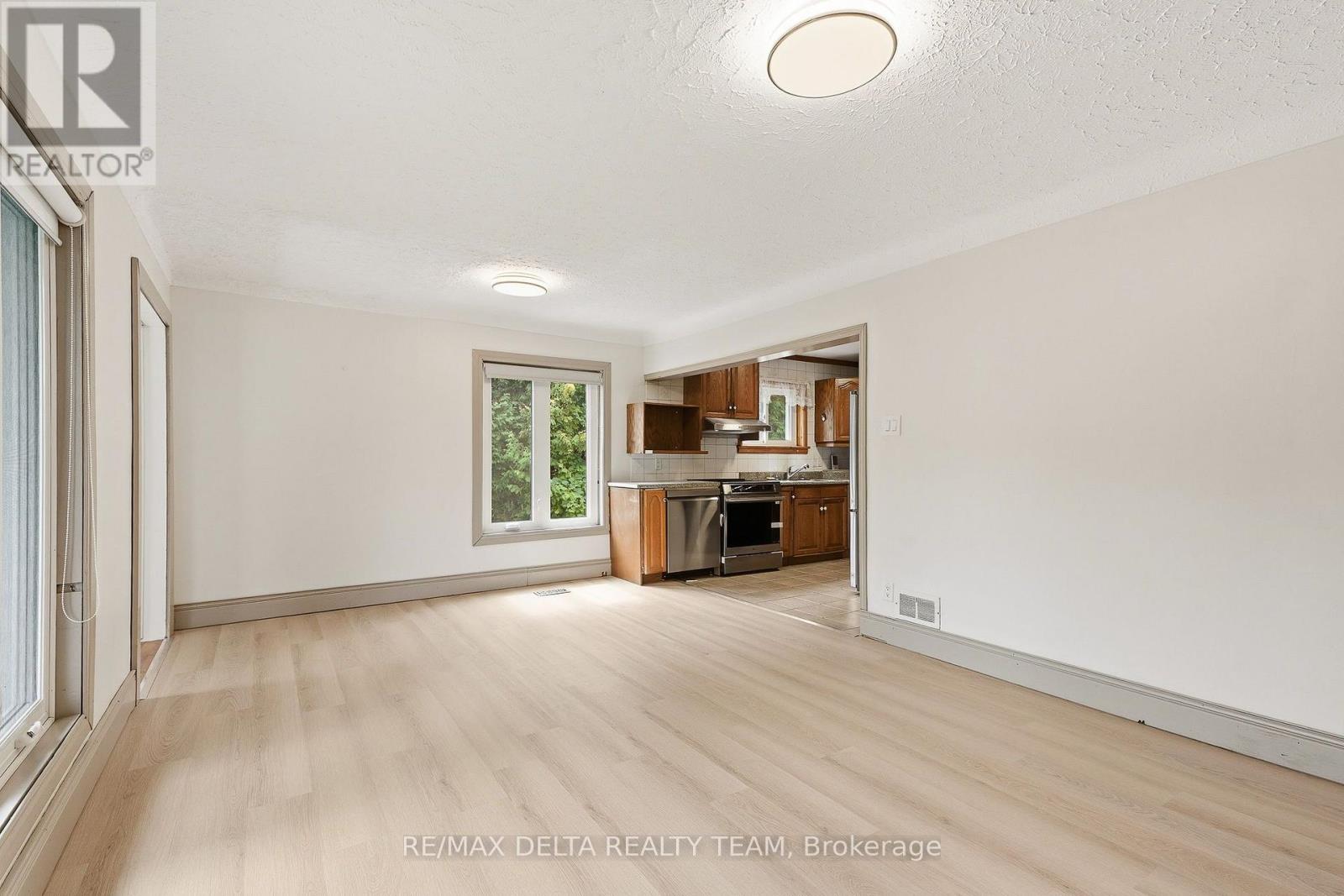 2604 Mer Bleue Road, Ottawa, Ontario K4B 1H9 - Photo 7 - X13702190