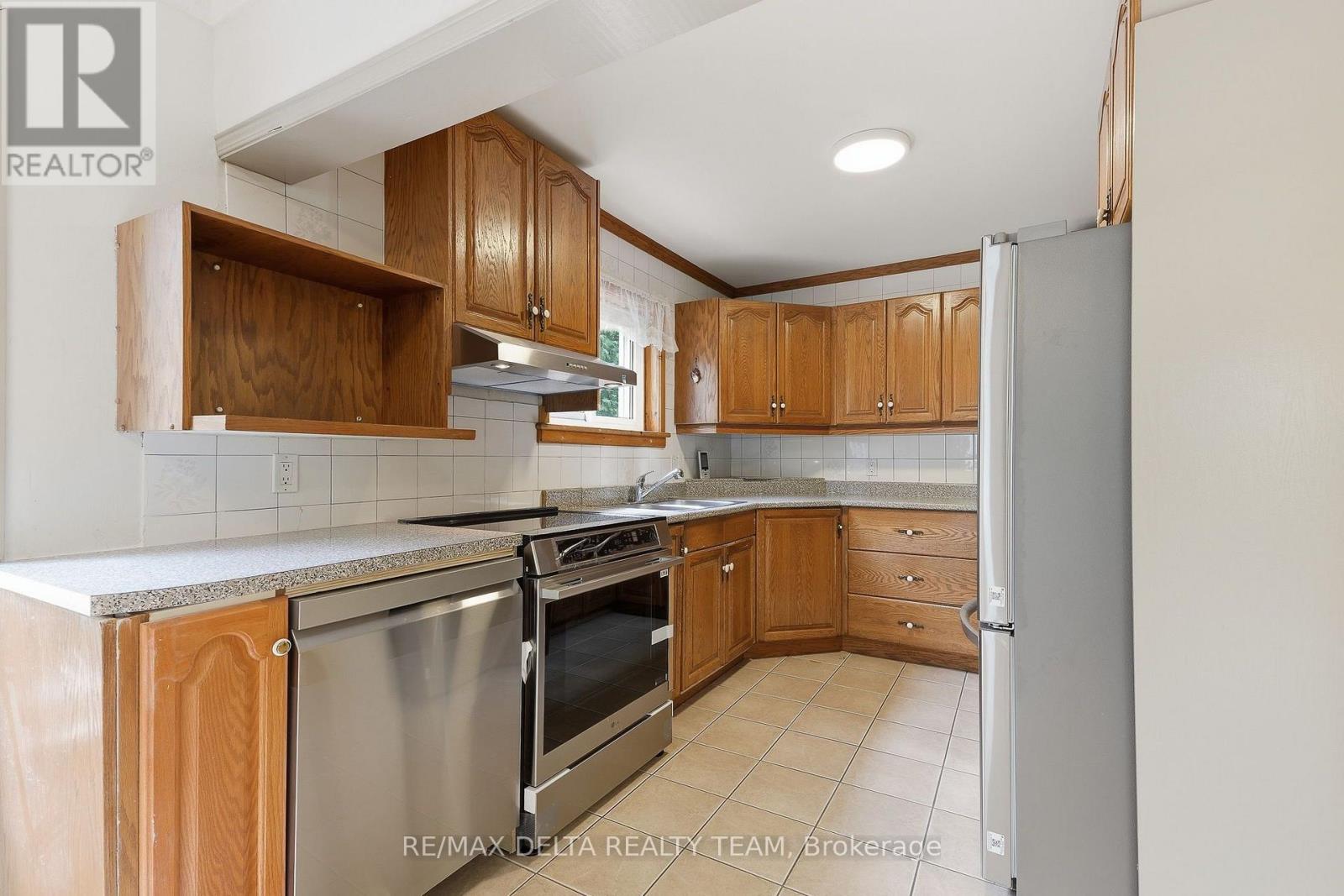 2604 Mer Bleue Road, Ottawa, Ontario K4B 1H9 - Photo 9 - X13702190