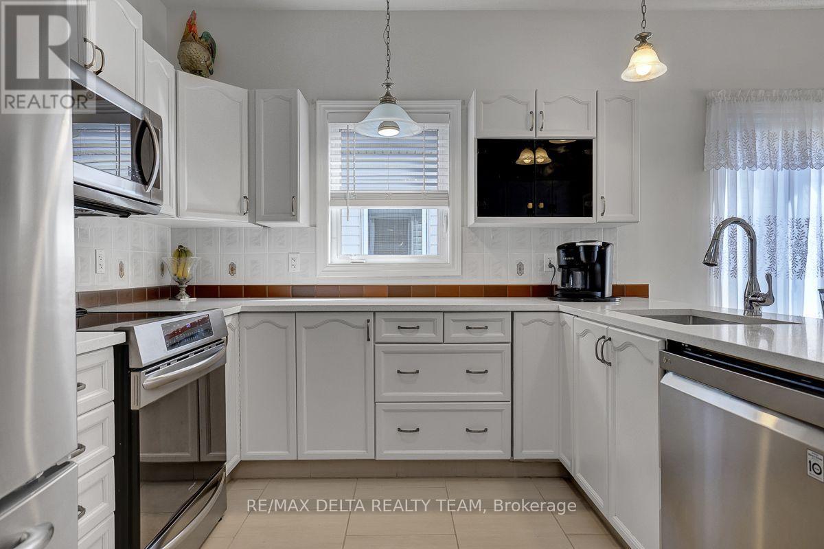 1032 Valin Street, Ottawa, Ontario  K4A 4X7 - Photo 17 - X13702198