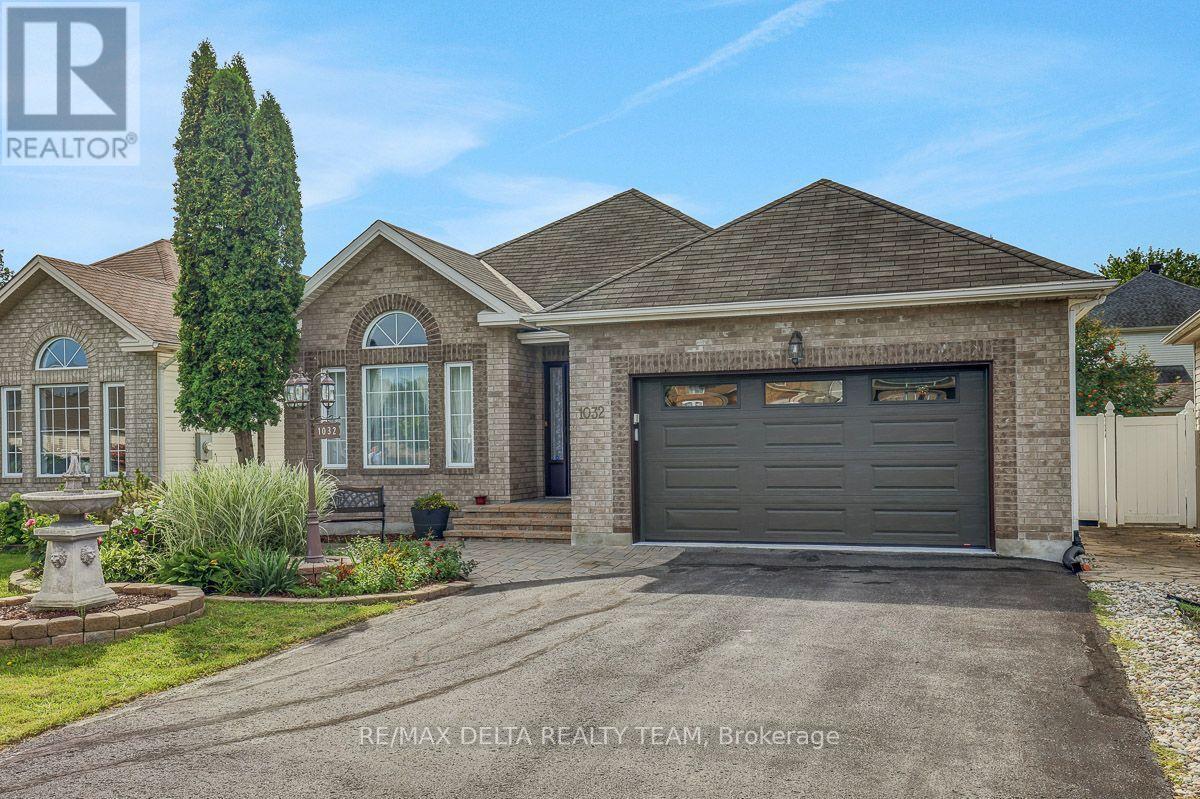 1032 Valin Street, Ottawa, Ontario  K4A 4X7 - Photo 2 - X13702198