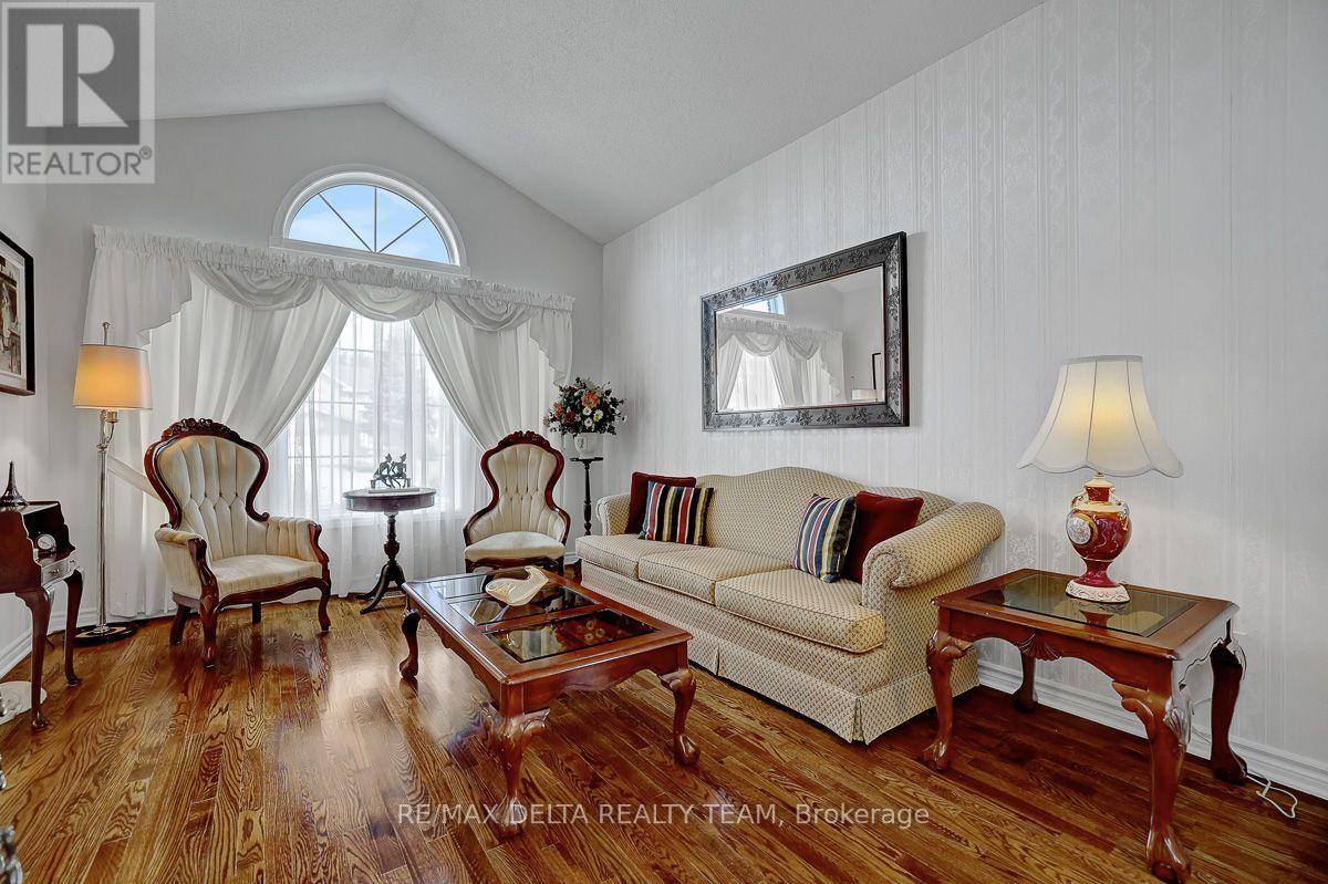 1032 Valin Street, Ottawa, Ontario  K4A 4X7 - Photo 9 - X13702198