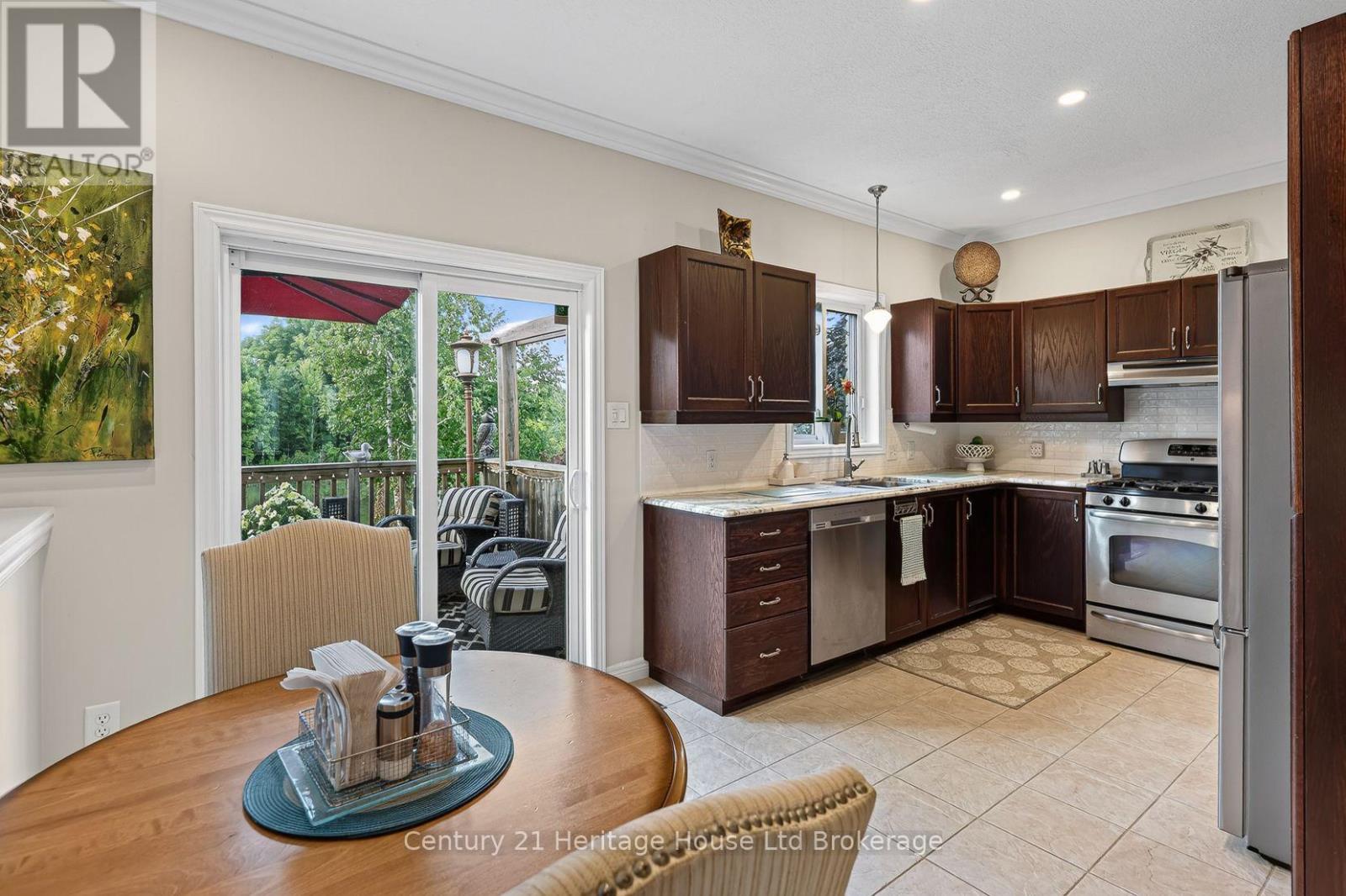 209 Munnoch Boulevard, Woodstock, Ontario  N4T 1V7 - Photo 14 - X13702282