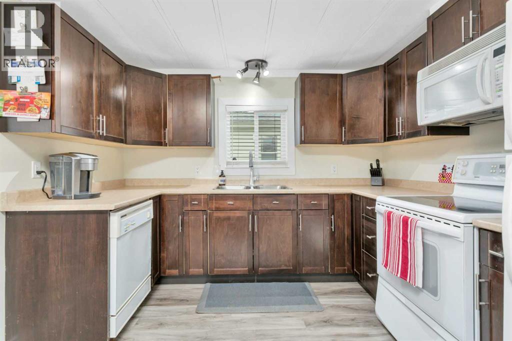 6217 Galbraith Street, Red Deer, Alberta  T4P 1Y2 - Photo 7 - A2339121