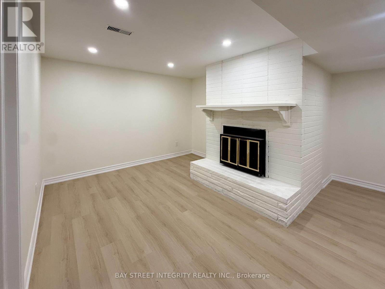 Lower - 40 Rippleton Road, Toronto, Ontario  M3B 1H6 - Photo 6 - C13702176