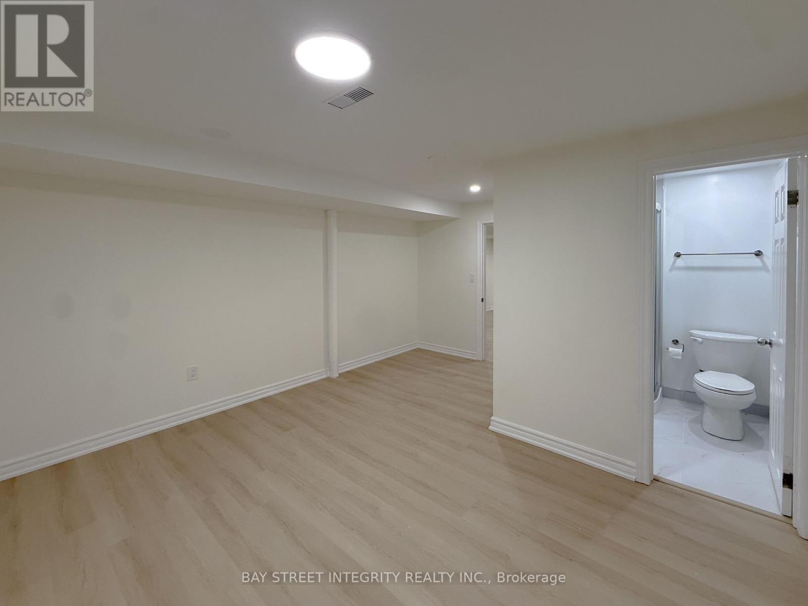 Lower - 40 Rippleton Road, Toronto, Ontario  M3B 1H6 - Photo 8 - C13702176