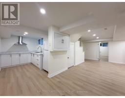 LOWER - 40 RIPPLETON ROAD, Toronto, Ontario