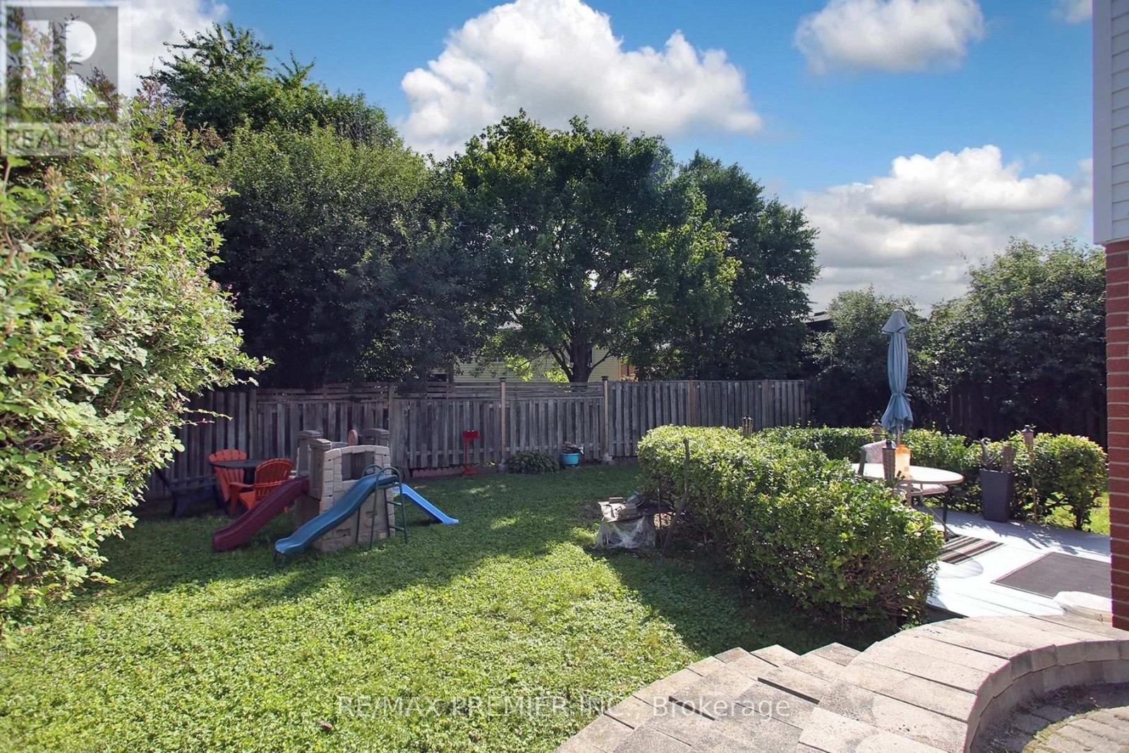 72 Homefield Square, Clarington, Ontario  L1E 1L3 - Photo 24 - E13702168