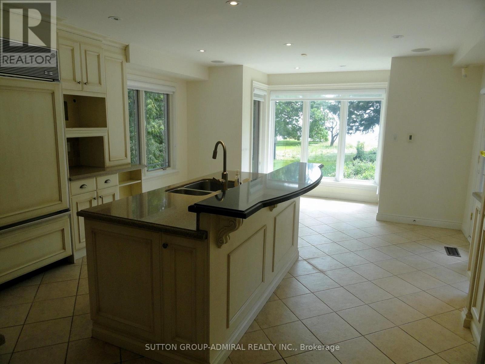 48 Meadowcliffe Drive, Toronto, Ontario  M1M 2X9 - Photo 15 - E13702256