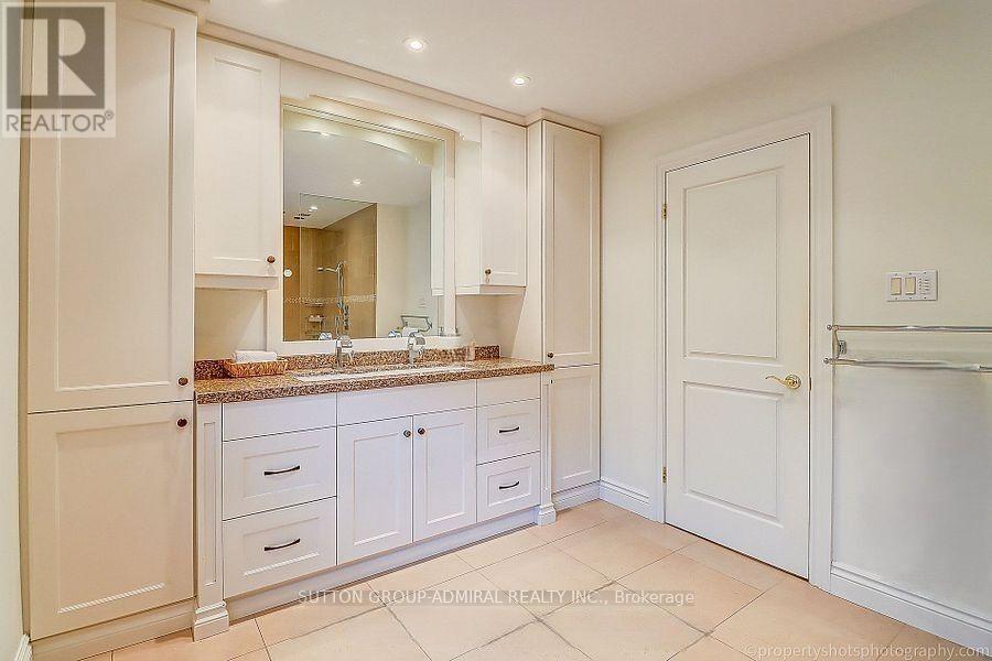 48 Meadowcliffe Drive, Toronto, Ontario  M1M 2X9 - Photo 21 - E13702256