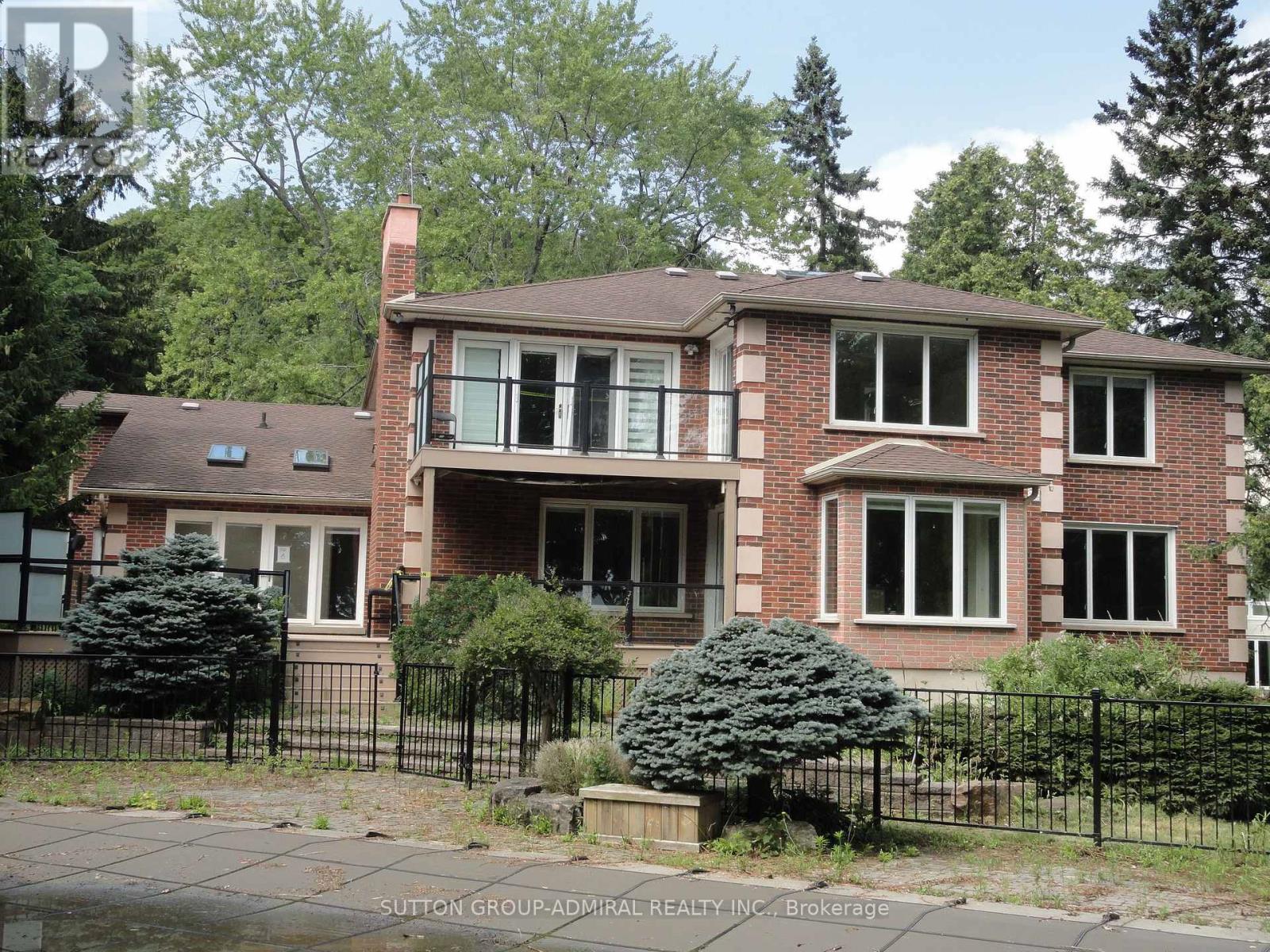 48 Meadowcliffe Drive, Toronto, Ontario  M1M 2X9 - Photo 4 - E13702256