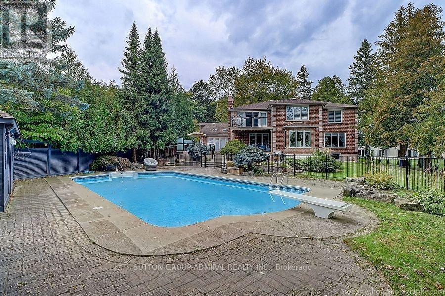 48 Meadowcliffe Drive, Toronto, Ontario  M1M 2X9 - Photo 9 - E13702256