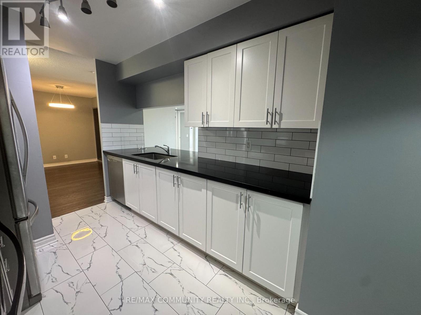 541 - 18 Mondeo Drive, Toronto, Ontario  M1P 5C8 - Photo 19 - E13702348