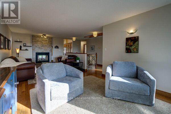 2225 Tiny Beaches Road S, Tiny, Ontario  L0L 1P0 - Photo 11 - S13702330