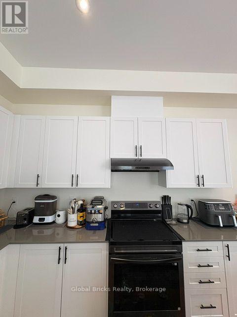 64 Seine Lane E, Richmond Hill, Ontario  L4E 3R9 - Photo 12 - N13702174