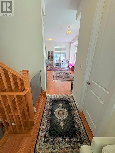 64 Seine Lane E, Richmond Hill, Ontario  L4E 3R9 - Photo 4 - N13702174