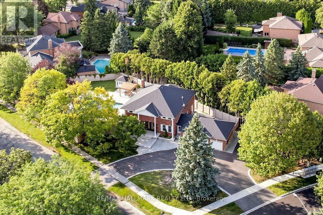 8 Beaufort Hills Road, Richmond Hill, Ontario  L4E 2N5 - Photo 1 - N13702188