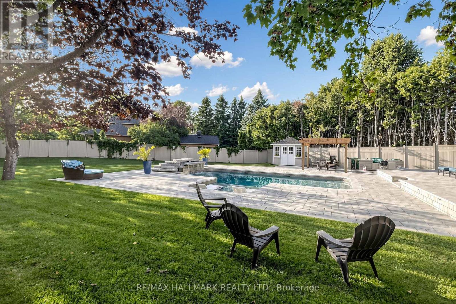 8 Beaufort Hills Road, Richmond Hill, Ontario  L4E 2N5 - Photo 41 - N13702188