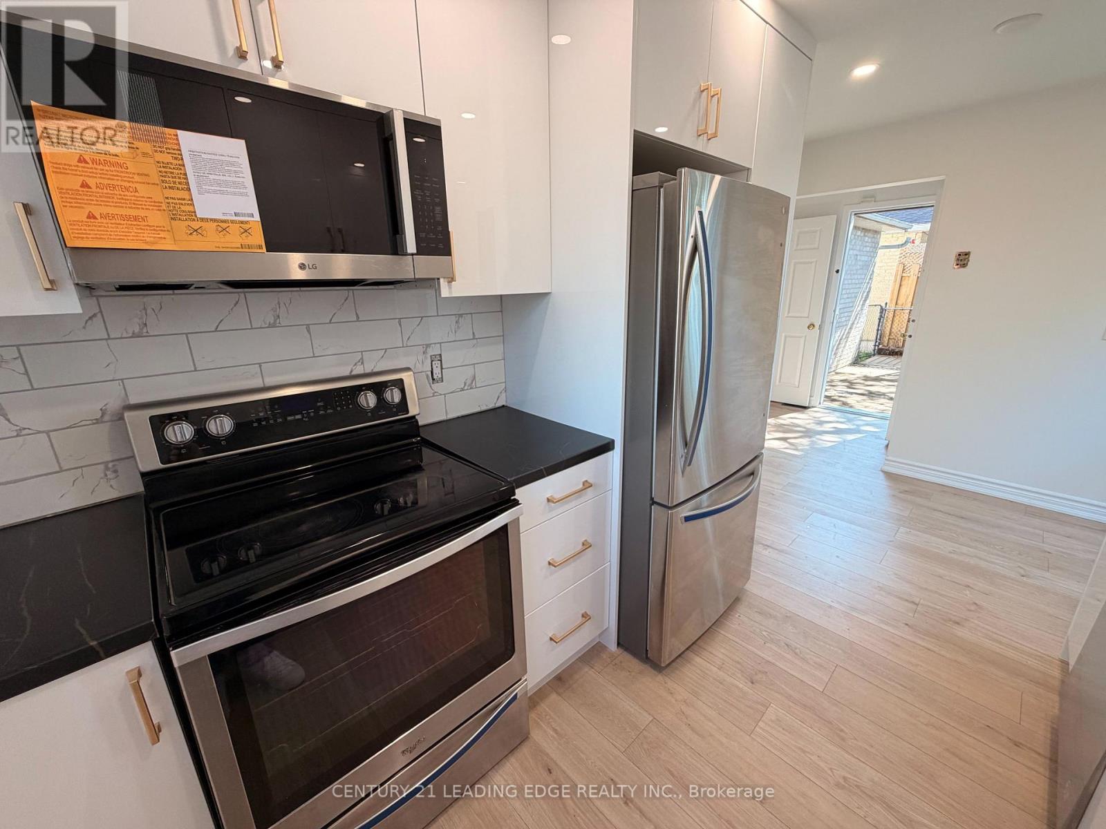 257 London Road, Newmarket, Ontario L3Y 6L3 - Photo 5 - N13702194