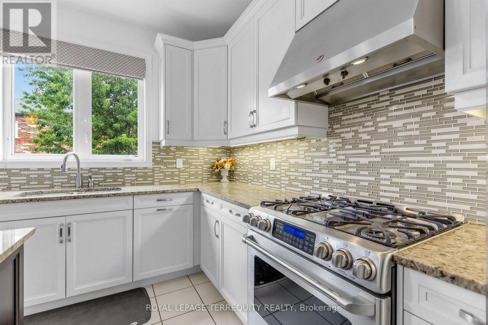 44 Headwind Boulevard, Vaughan, Ontario  L4H 3R9 - Photo 12 - N13702222