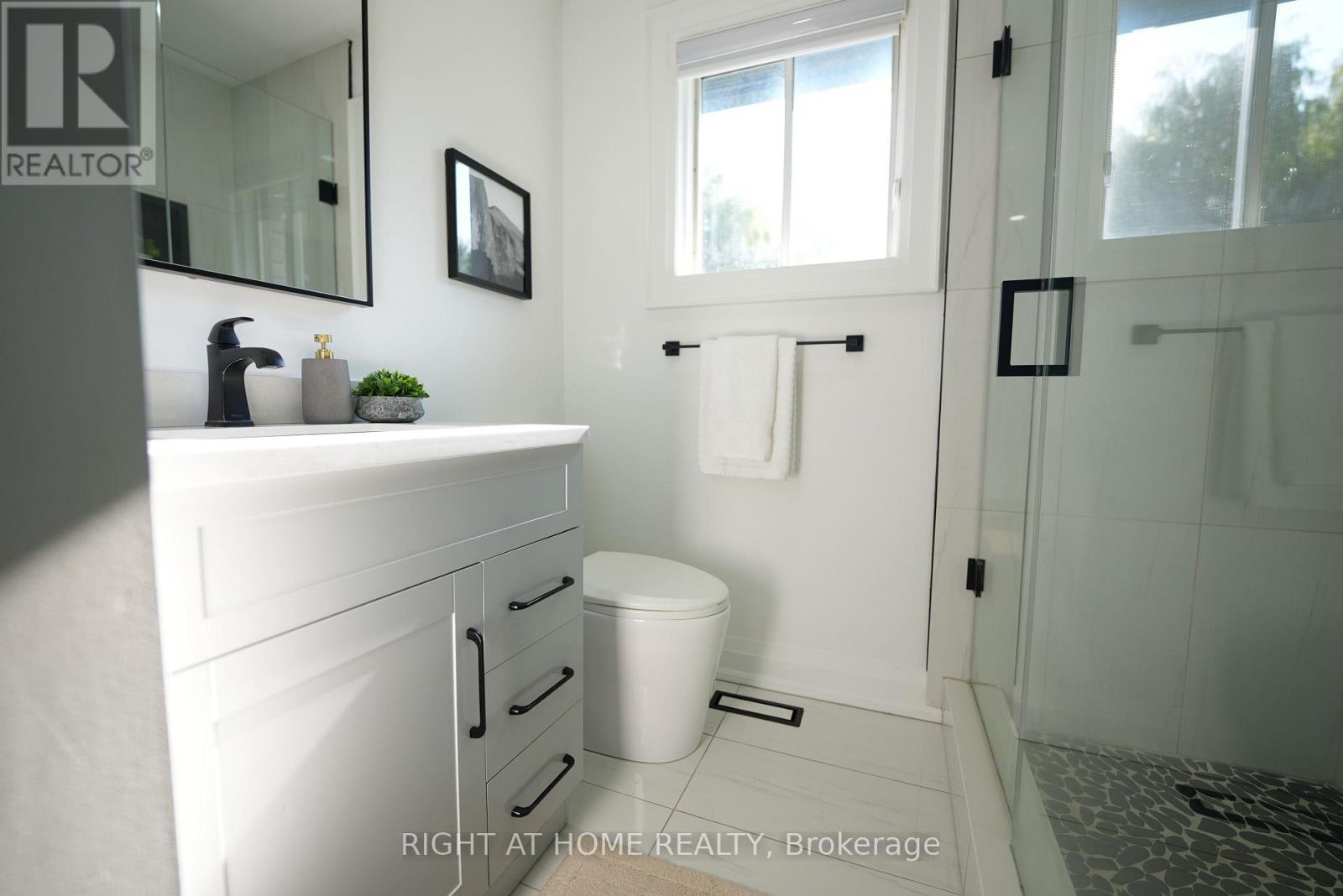 2266 Taylorwoods Boulevard, Innisfil, Ontario L9S 2E6 - Photo 28 - N13702228