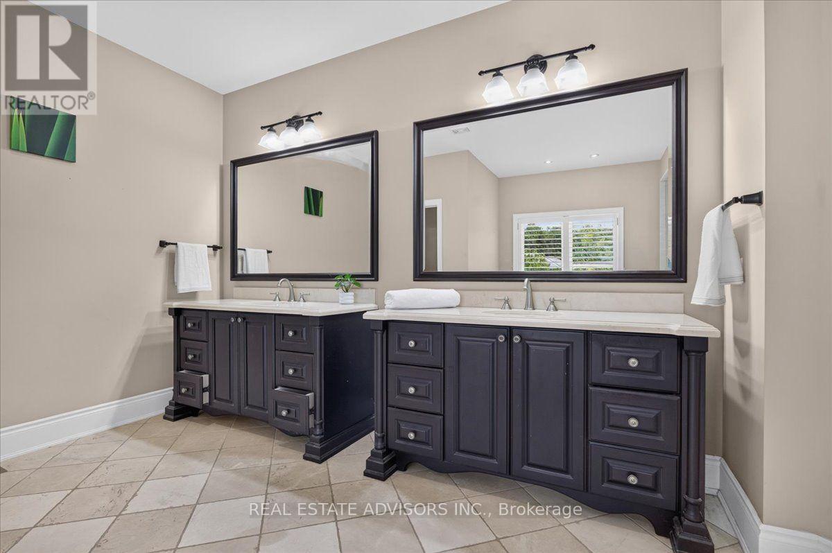 43 Grayfield Drive, Whitchurch-Stouffville, Ontario  L4A 0B1 - Photo 25 - N13702340