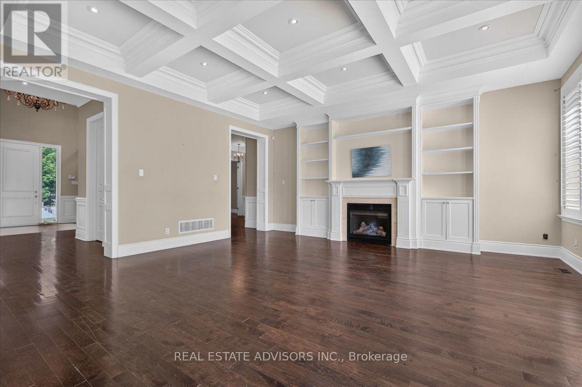 43 Grayfield Drive, Whitchurch-Stouffville, Ontario  L4A 0B1 - Photo 3 - N13702340
