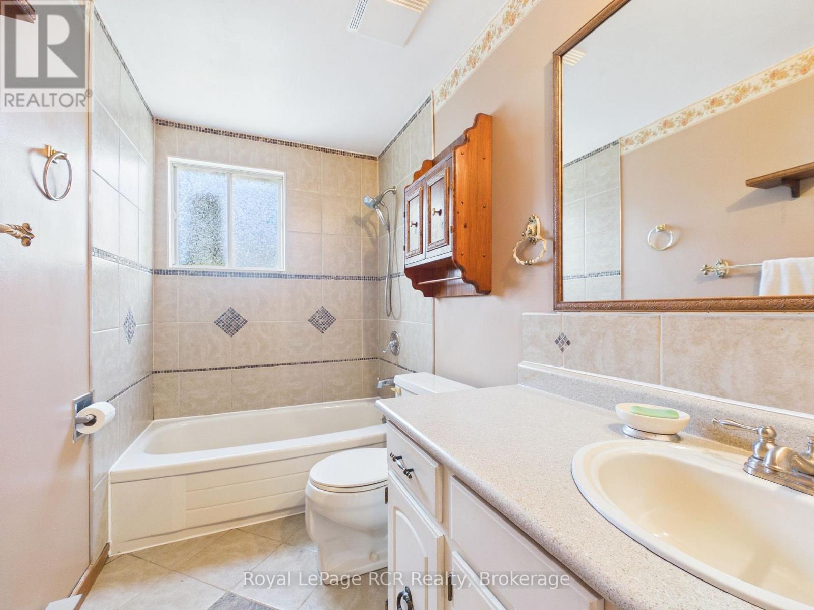 693 Macyoung Drive, Kincardine, Ontario  N2Z 1T1 - Photo 19 - X13702208