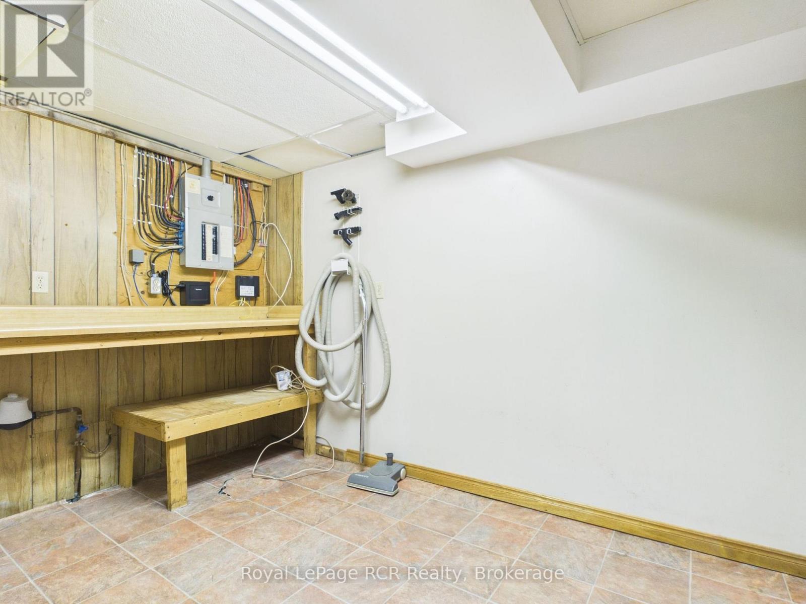 693 Macyoung Drive, Kincardine, Ontario  N2Z 1T1 - Photo 28 - X13702208