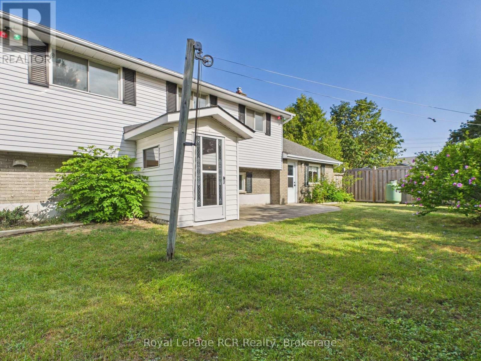 693 Macyoung Drive, Kincardine, Ontario  N2Z 1T1 - Photo 4 - X13702208