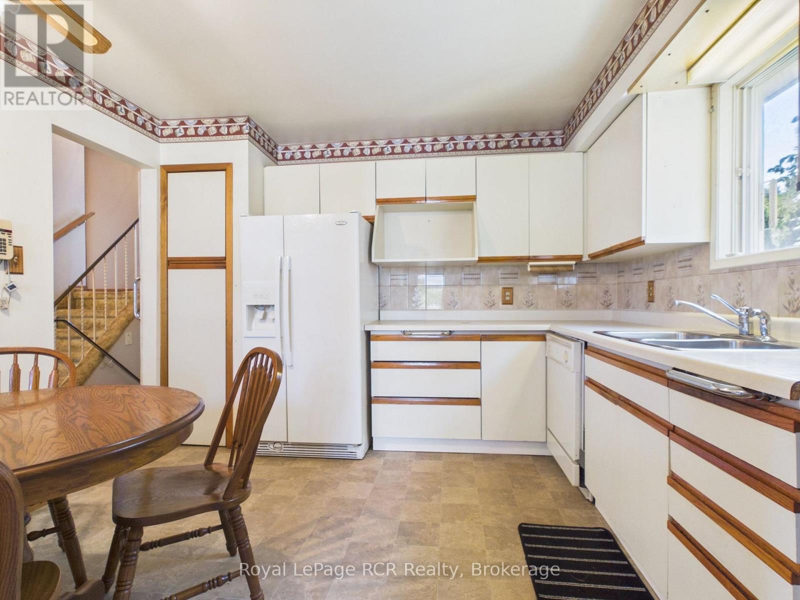 693 Macyoung Drive, Kincardine, Ontario  N2Z 1T1 - Photo 9 - X13702208