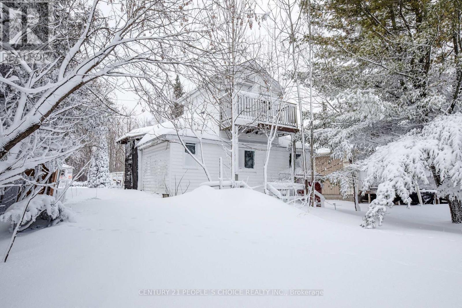 250 Kingfisher Avenue, Tay, Ontario  L0K 1R0 - Photo 2 - S13702308