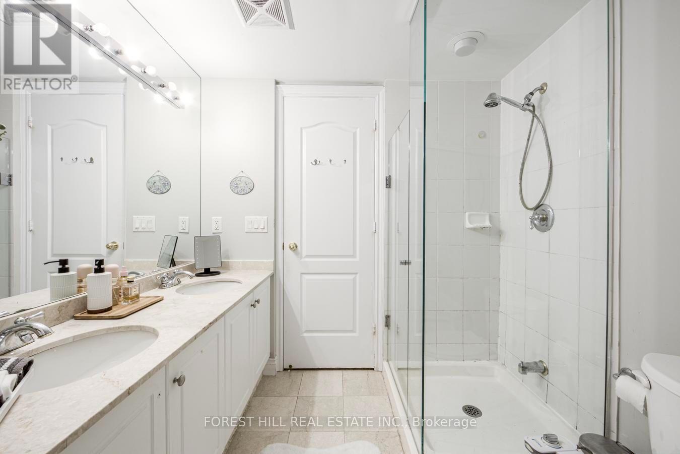 114 - 38 William Carson Crescent, Toronto, Ontario  M2P 2H2 - Photo 28 - C13585538