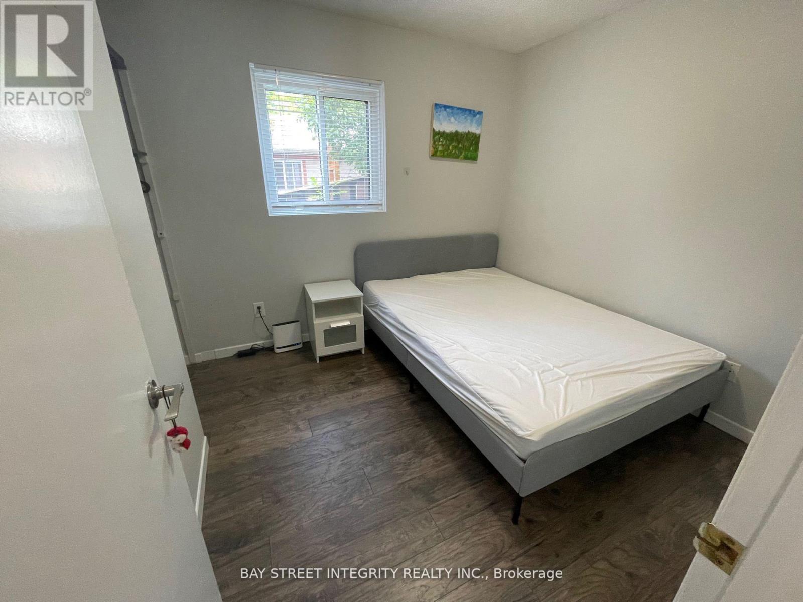 56 Stanbridge Court, Toronto, Ontario  M1B 2S5 - Photo 4 - E13545264