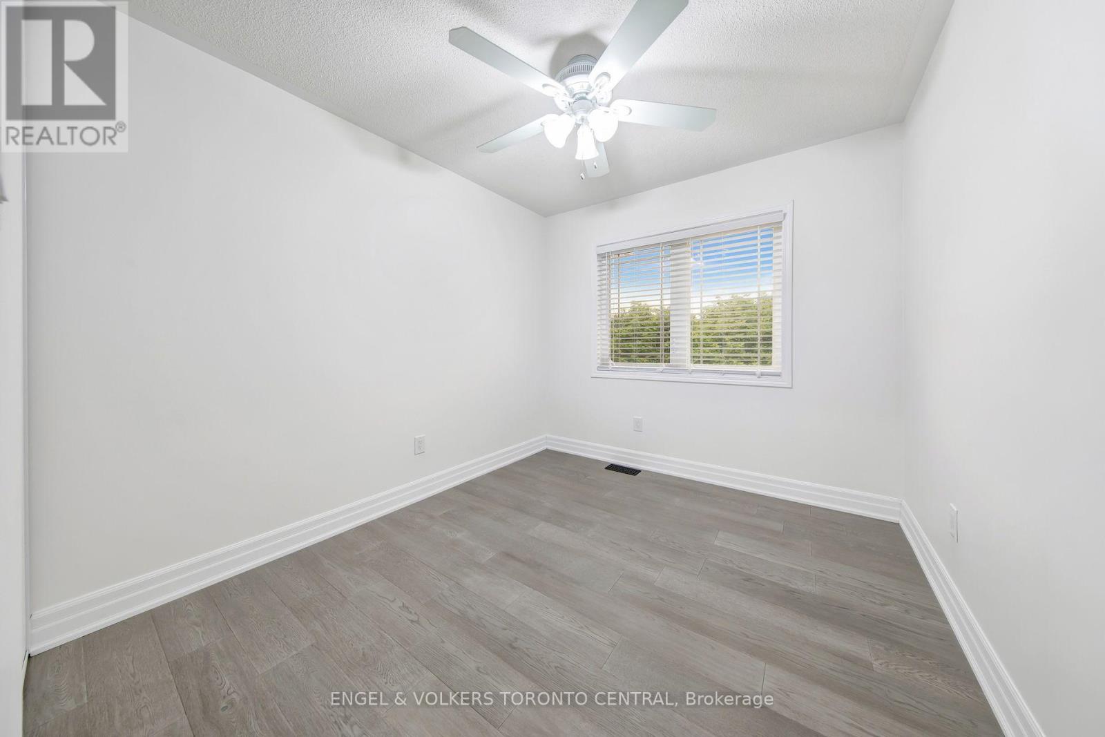 1511 Glenbourne Drive, Oshawa, Ontario  L1K 0M5 - Photo 17 - E13596066