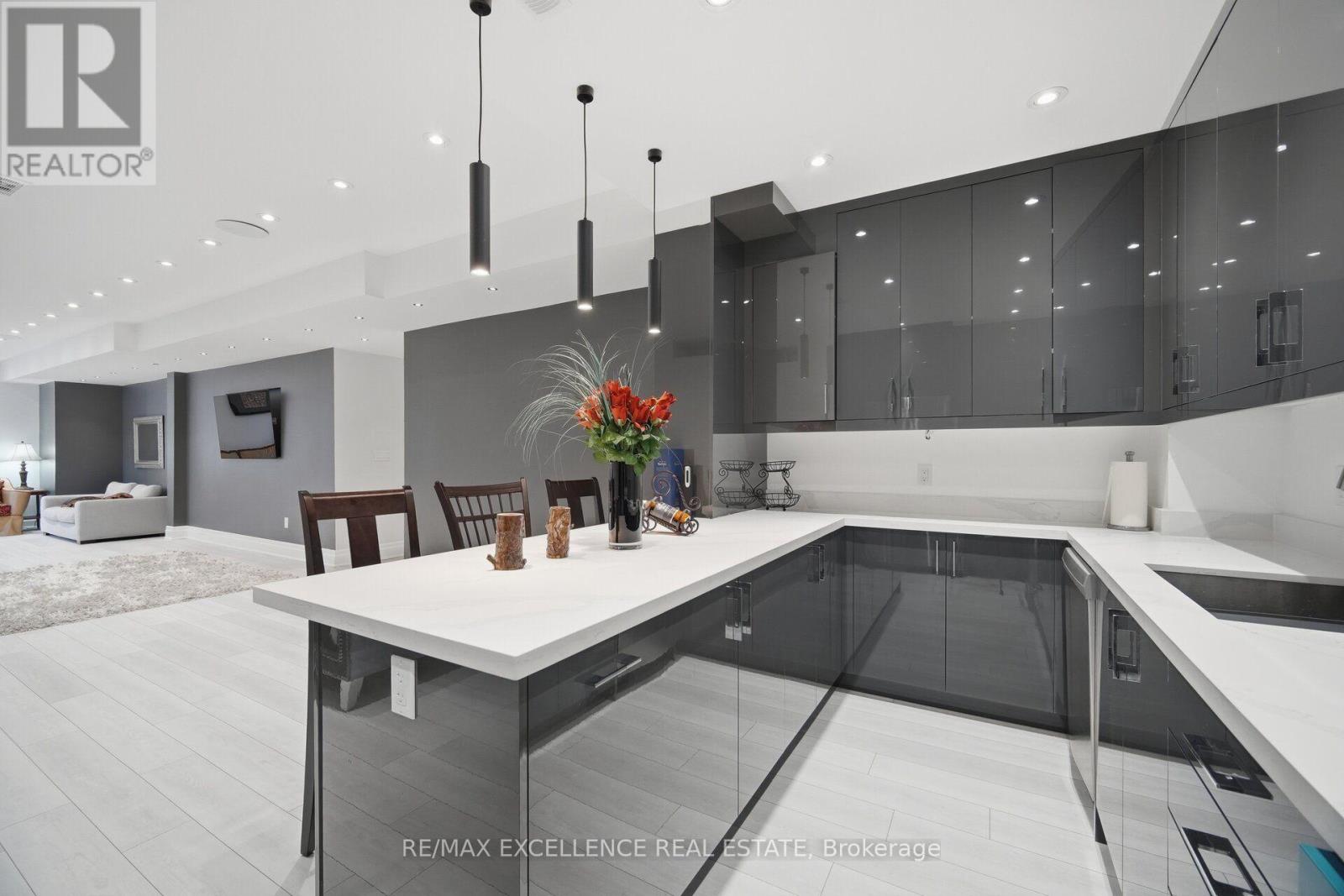 319 Torrey Pines Road, Vaughan, Ontario  L4H 3X3 - Photo 45 - N13691252