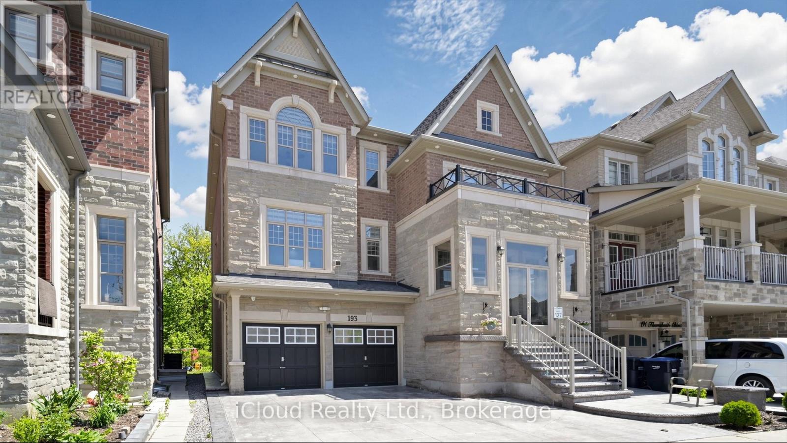 193 Thornbush Boulevard E, Brampton, Ontario  L7A 4R7 - Photo 2 - W13215070