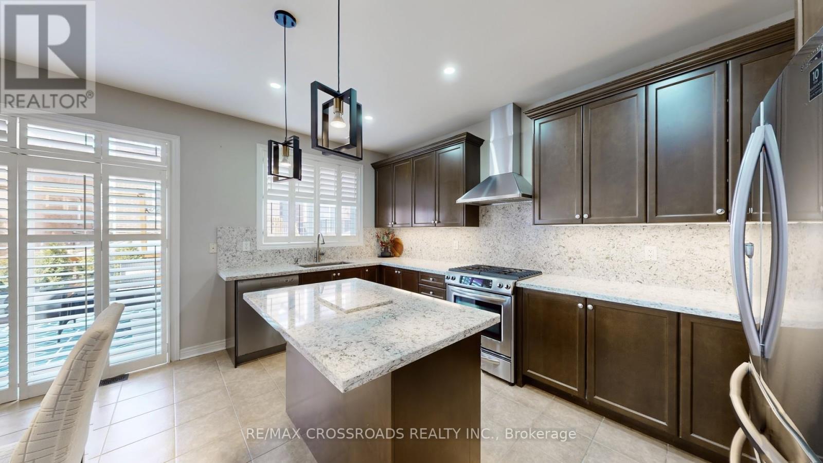 378 Malboeuf Court, Milton, Ontario  L9T 7Y3 - Photo 15 - W13422916