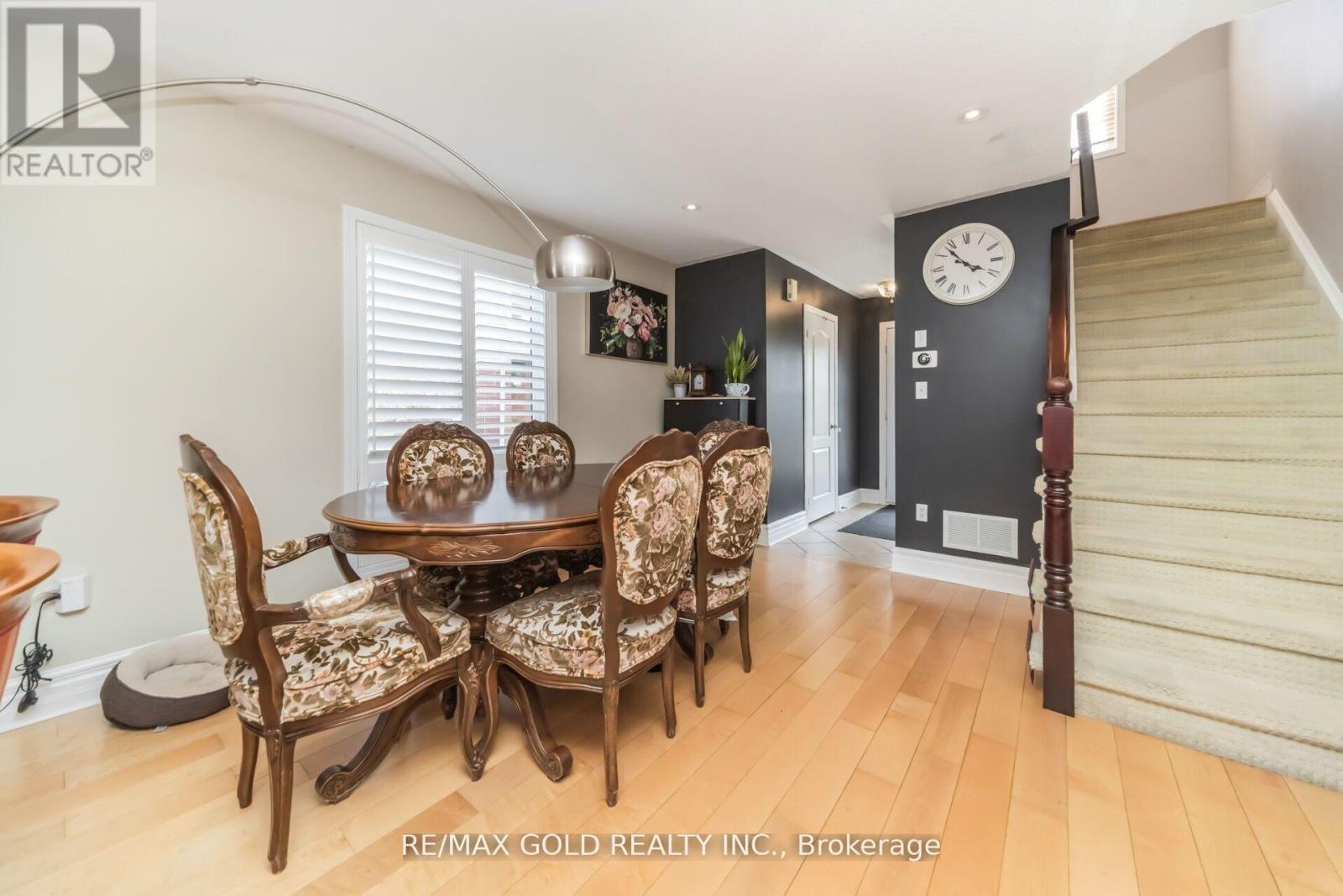 70 Sweetwood Circle, Brampton, Ontario L7A 2X7 - Photo 10 - W13455272
