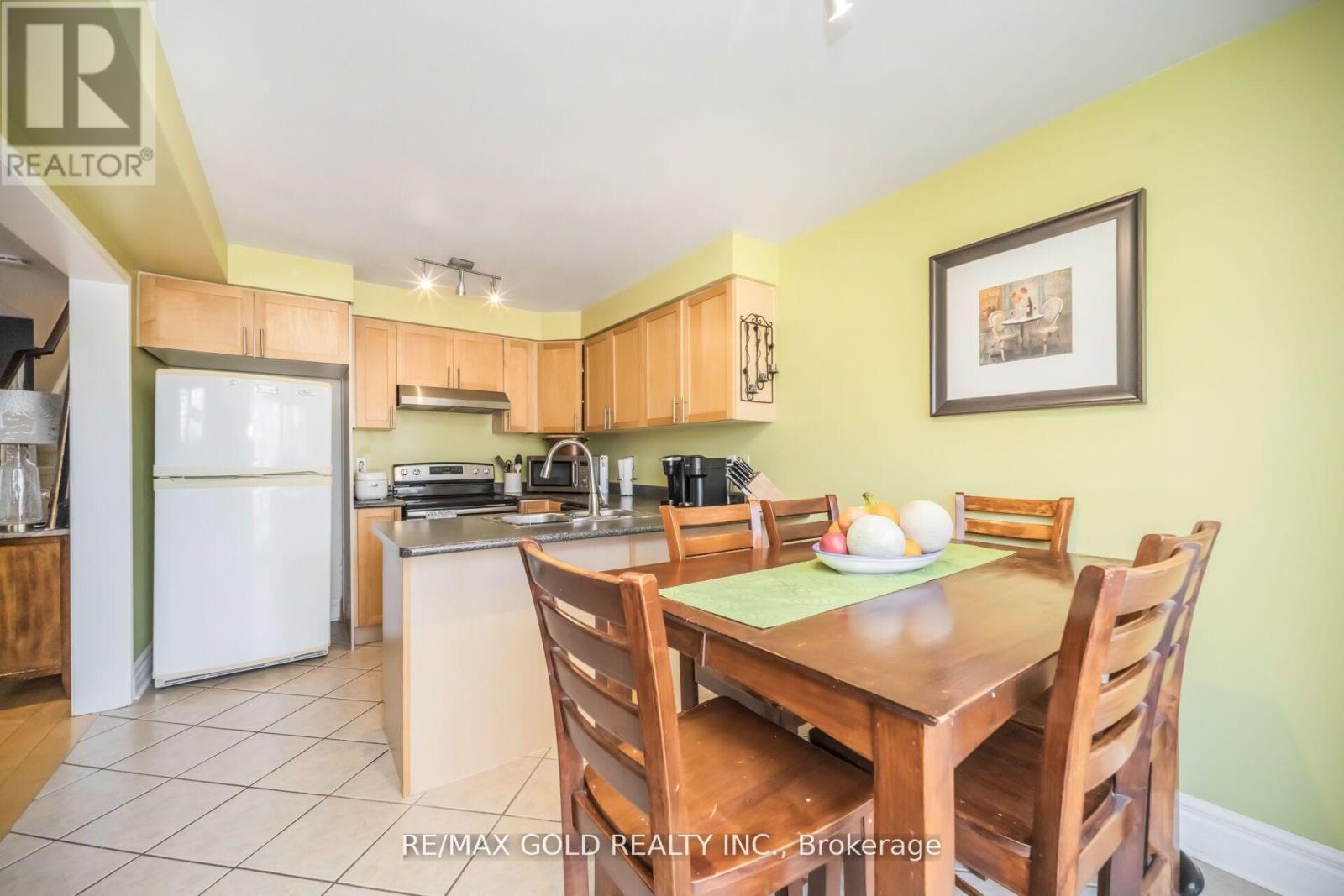 70 Sweetwood Circle, Brampton, Ontario L7A 2X7 - Photo 19 - W13455272