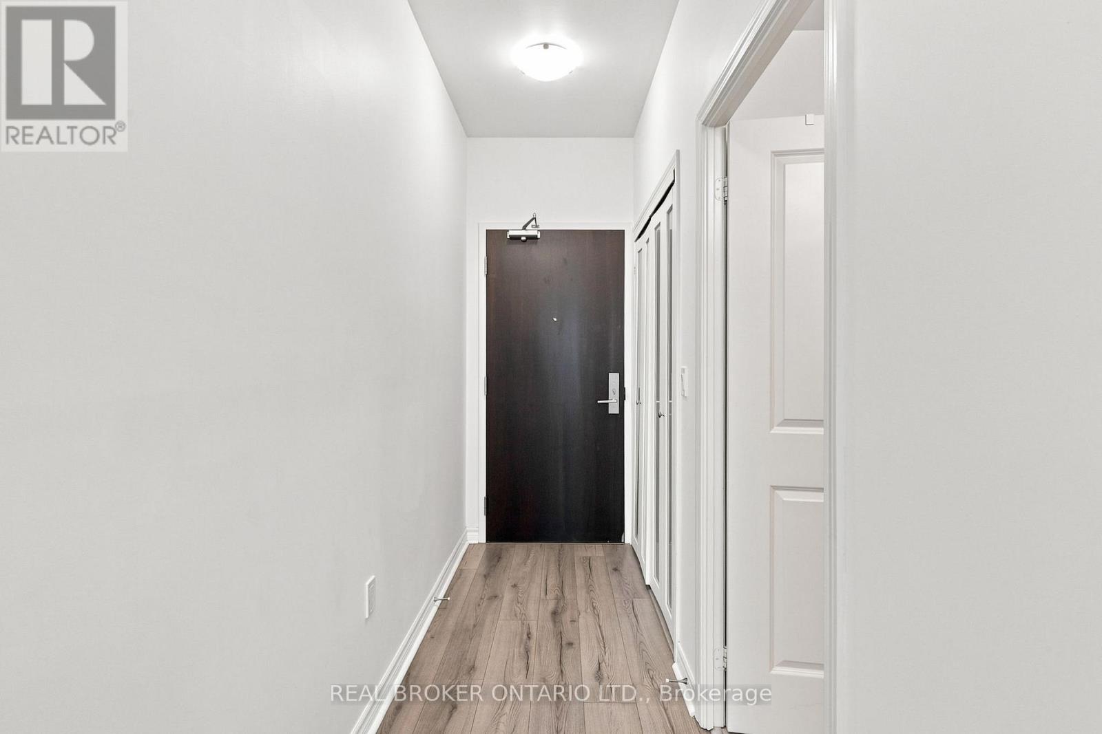Ph06 - 39 Annie Craig Drive, Toronto, Ontario M8V 0H1 - Photo 4 - W13702160