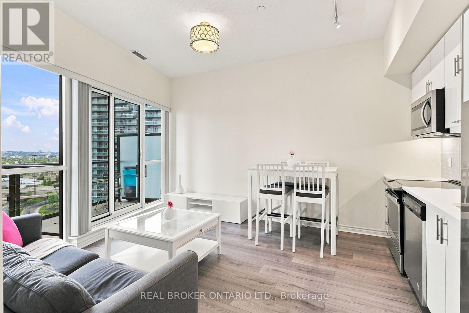 Ph06 - 39 Annie Craig Drive, Toronto, Ontario M8V 0H1 - Photo 5 - W13702160