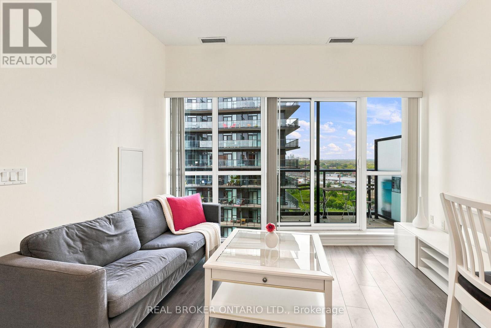 Ph06 - 39 Annie Craig Drive, Toronto, Ontario M8V 0H1 - Photo 7 - W13702160