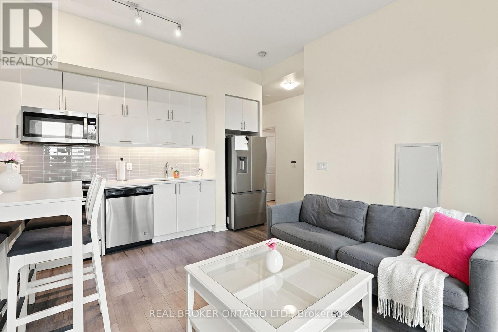 Ph06 - 39 Annie Craig Drive, Toronto, Ontario M8V 0H1 - Photo 8 - W13702160