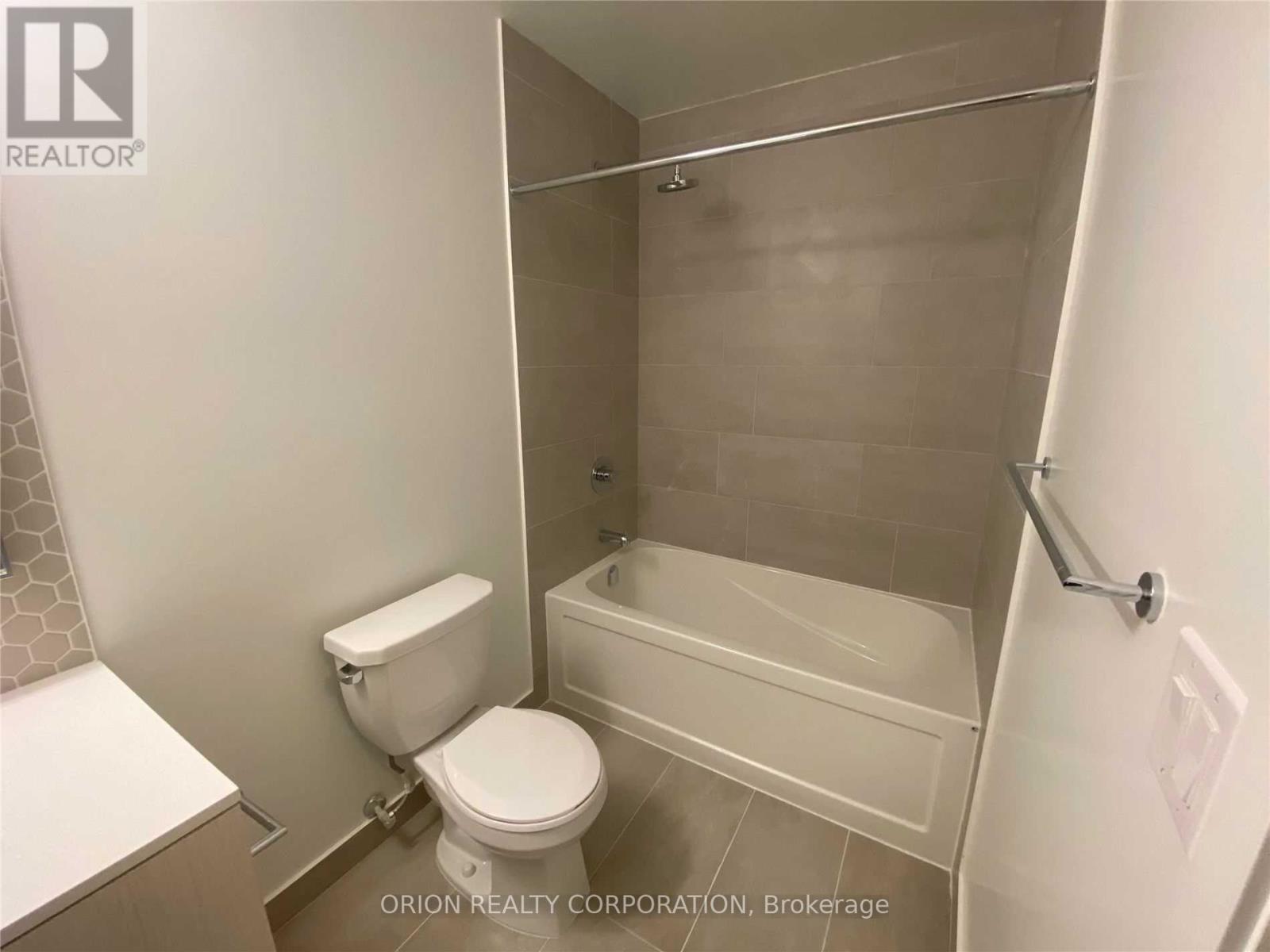 1421 - 2520 Eglinton Avenue W, Mississauga, Ontario L5M 0Y2 - Photo 8 - W13702180