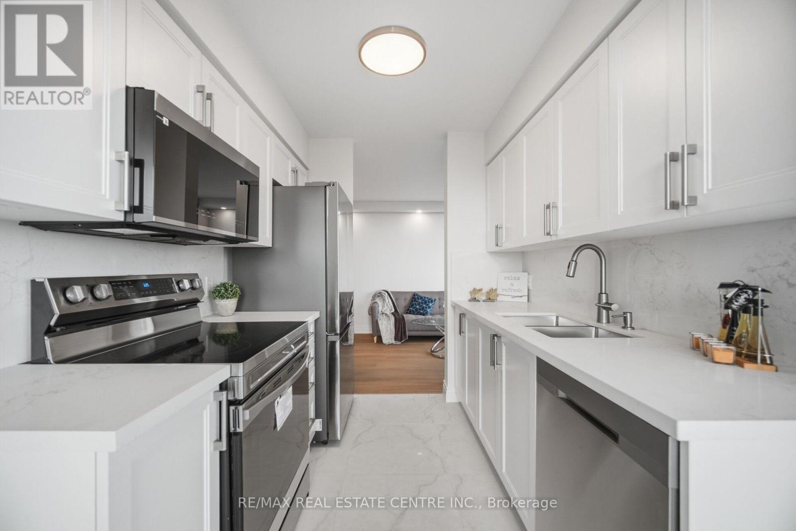 1509 - 4879 Kimbermount Avenue, Mississauga, Ontario  L5M 7R8 - Photo 15 - W13702184
