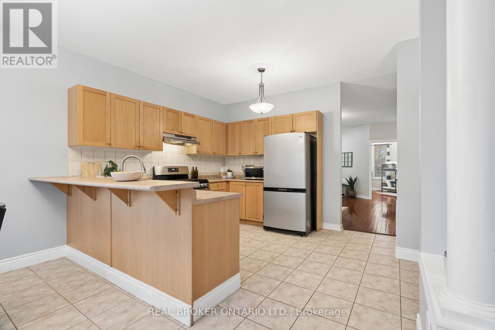 27 Spruce Boulevard, Halton Hills, Ontario L7J 2Y3 - Photo 14 - W13702218