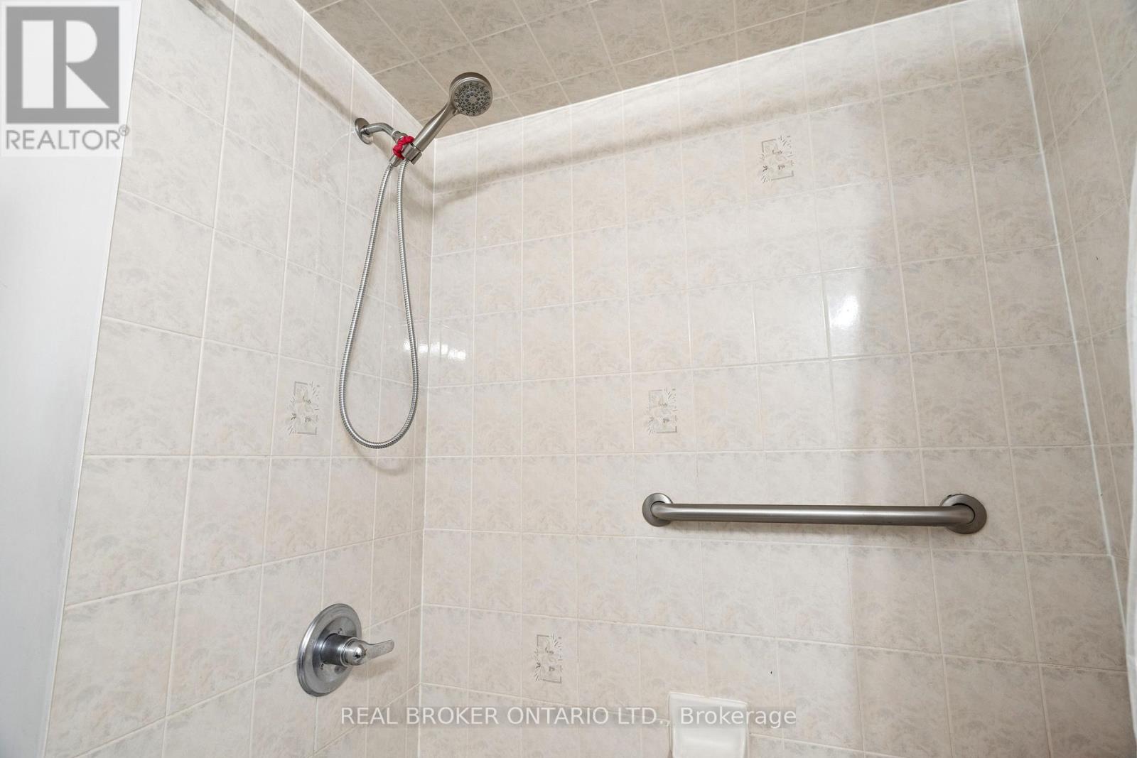 27 Spruce Boulevard, Halton Hills, Ontario L7J 2Y3 - Photo 28 - W13702218